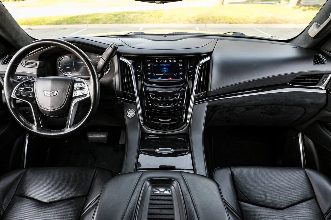 2017 Cadillac Escalade 4th Gen - Image 11 of 21