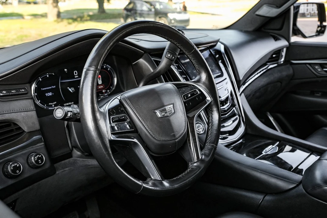 2017 Cadillac Escalade 4th Gen - Image 13 of 21