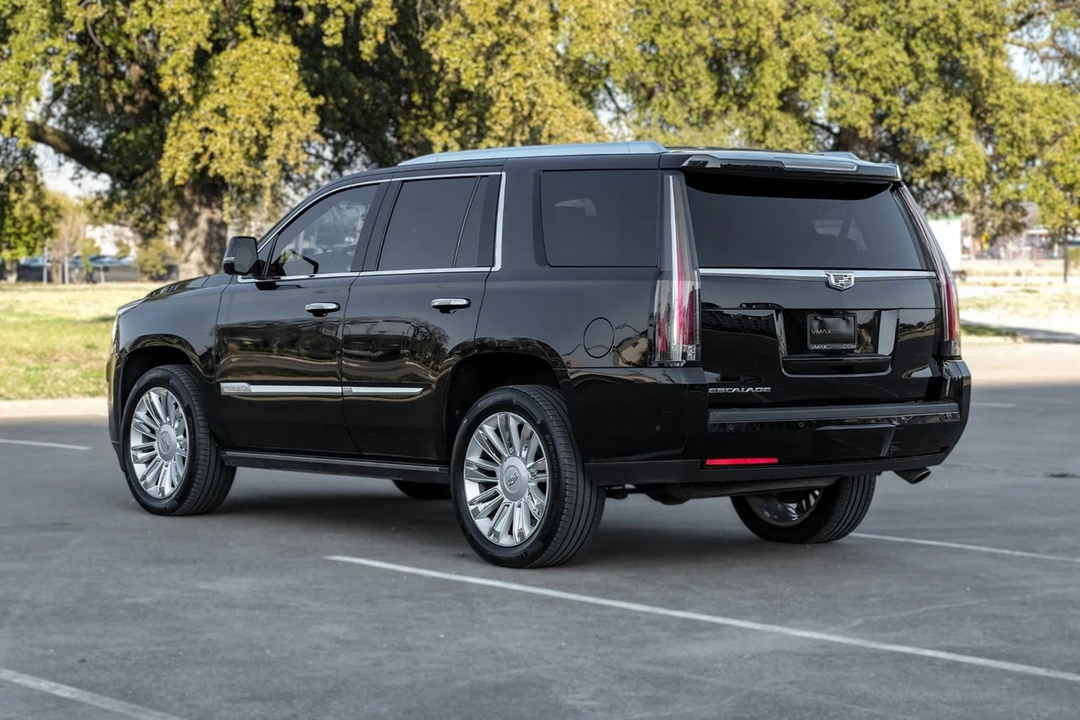 2017 Cadillac Escalade 4th Gen - Image 8 of 21