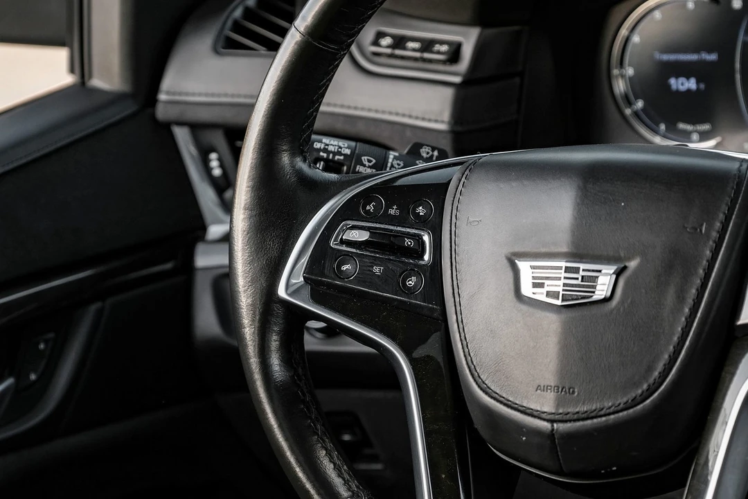 2017 Cadillac Escalade 4th Gen - Image 15 of 21