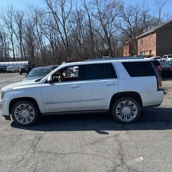 2017 Cadillac Escalade 4th Gen - Image 3 of 12