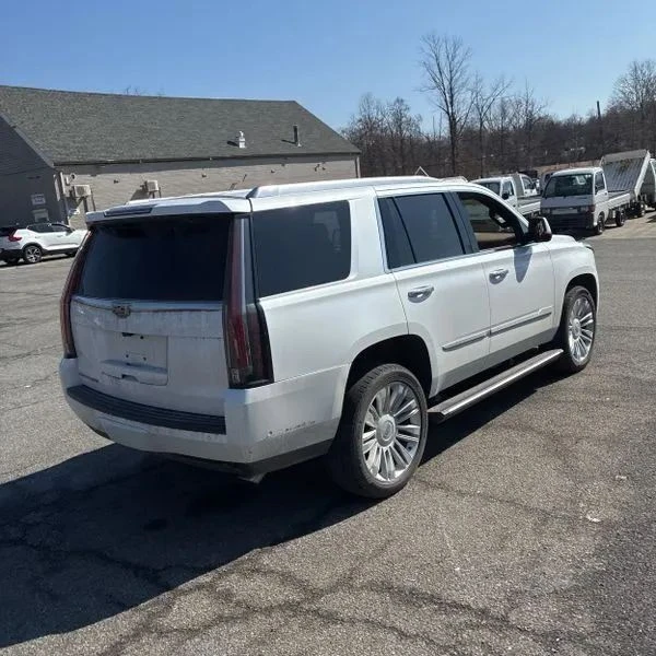 2017 Cadillac Escalade 4th Gen - Image 8 of 12