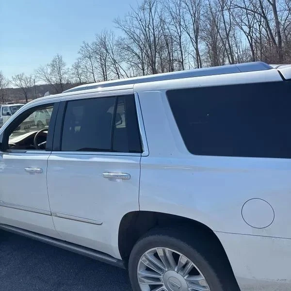 2017 Cadillac Escalade 4th Gen - Image 6 of 12