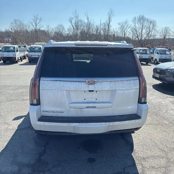 2017 Cadillac Escalade 4th Gen - Image 7 of 12