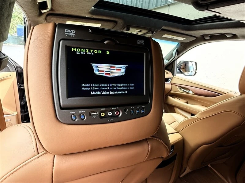 2017 Cadillac Escalade 4th Gen - Image 15 of 21