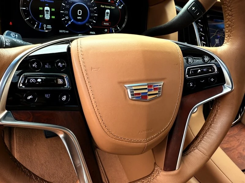2017 Cadillac Escalade 4th Gen - Image 8 of 12