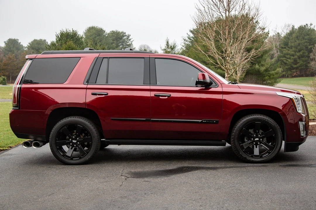 2017 Cadillac Escalade 4th Gen - Image 9 of 31