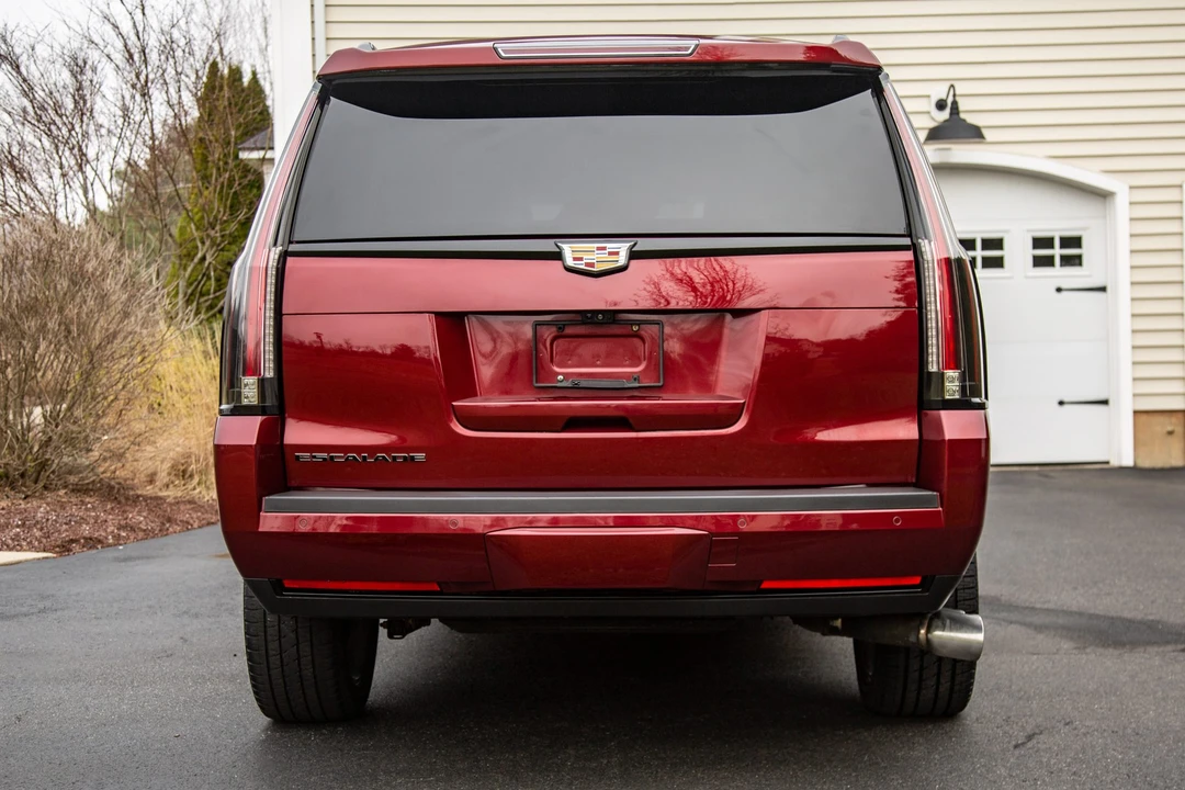 2017 Cadillac Escalade 4th Gen - Image 11 of 31