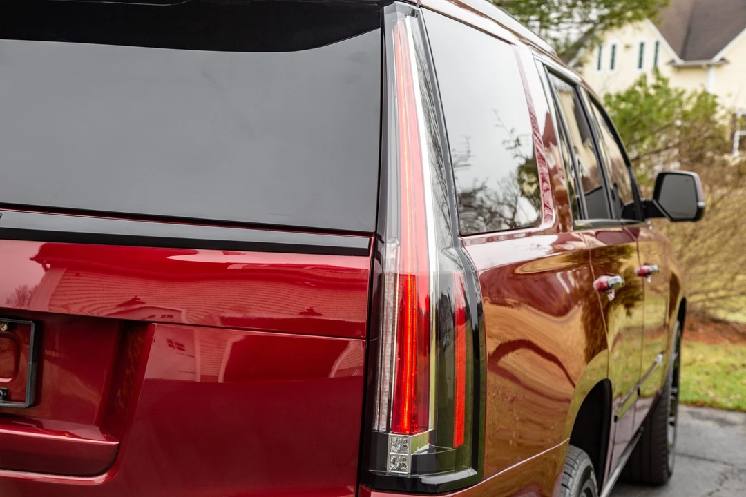 2017 Cadillac Escalade 4th Gen - Image 23 of 31