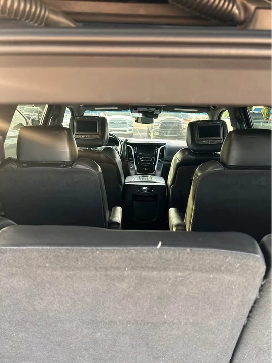 2017 Cadillac Escalade 4th Gen - Image 9 of 10