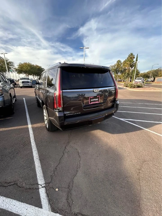 2017 Cadillac Escalade 4th Gen - Image 4 of 10
