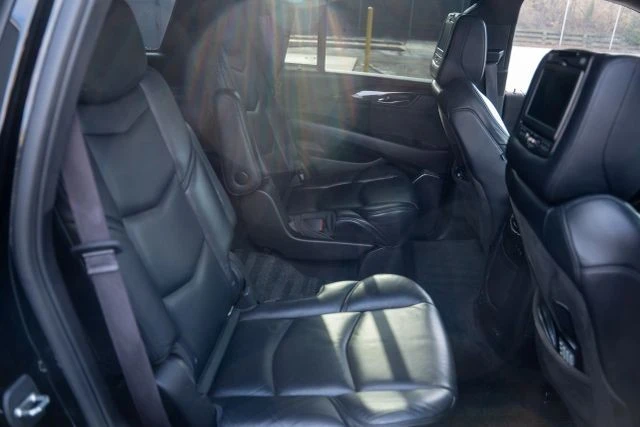 2017 Cadillac Escalade 4th Gen - Image 14 of 18