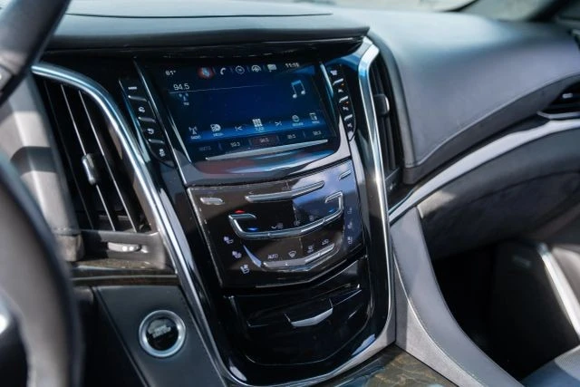 2017 Cadillac Escalade 4th Gen - Image 18 of 18