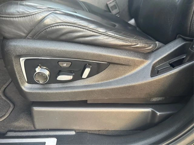 2017 Cadillac Escalade 4th Gen - Image 19 of 21