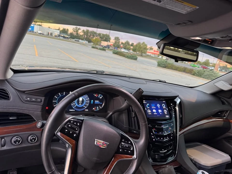 2017 Cadillac Escalade 4th Gen - Image 12 of 17