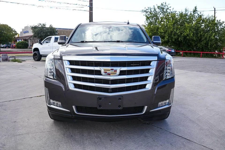 2017 Cadillac Escalade 4th Gen - Image 3 of 18