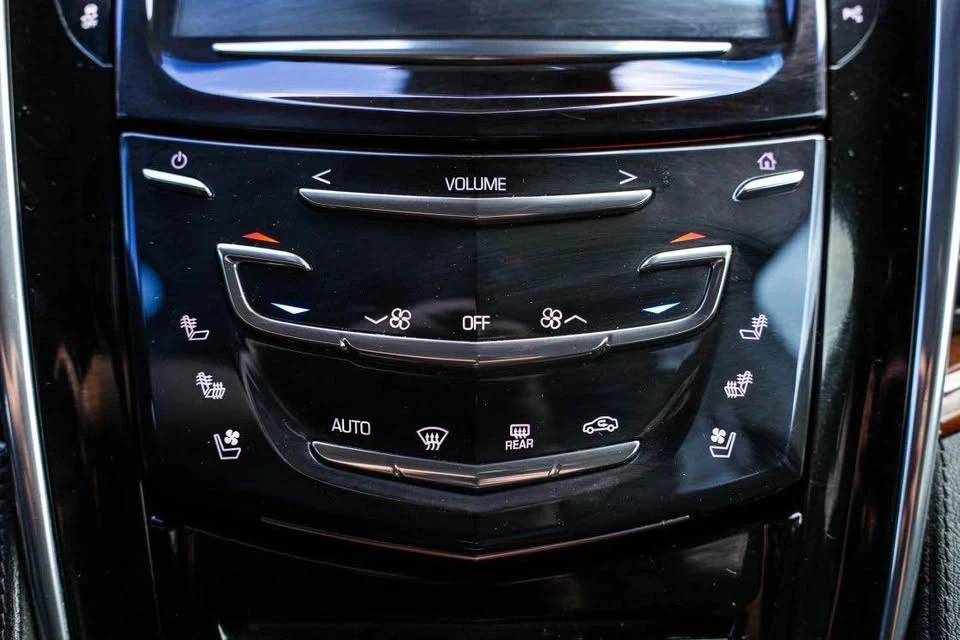 2017 Cadillac Escalade 4th Gen - Image 13 of 18