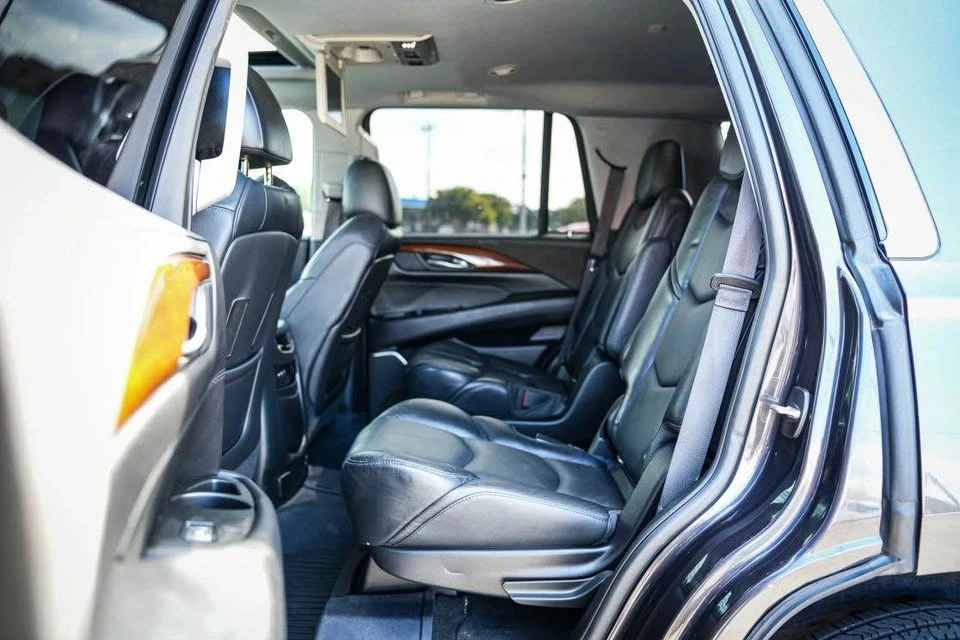 2017 Cadillac Escalade 4th Gen - Image 14 of 18