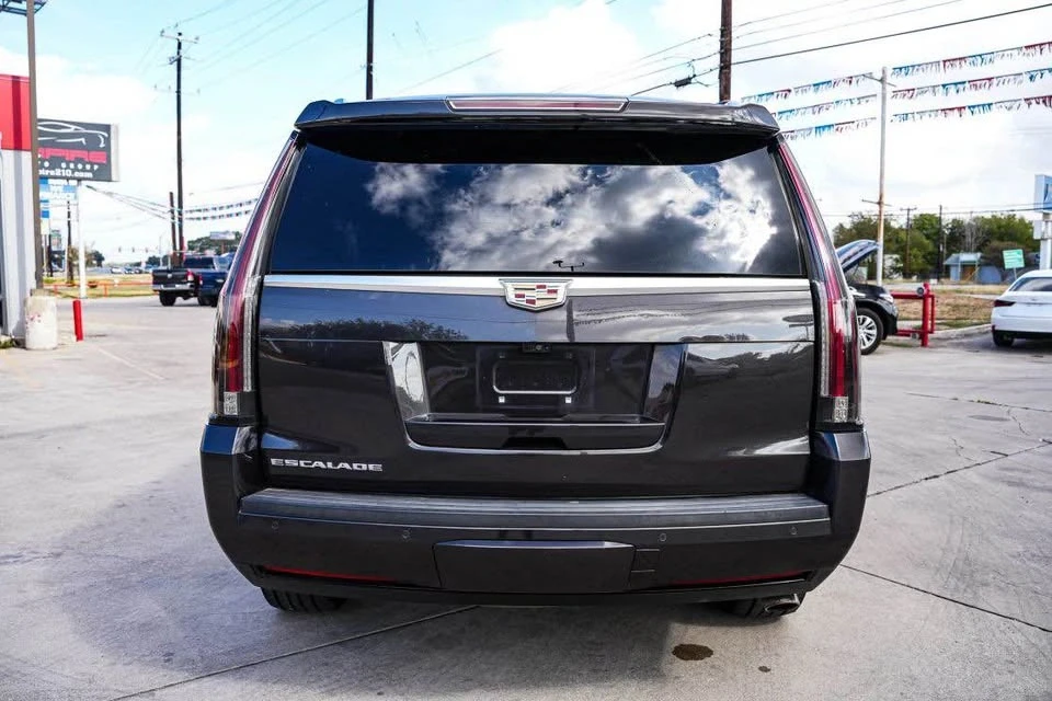 2017 Cadillac Escalade 4th Gen - Image 6 of 18