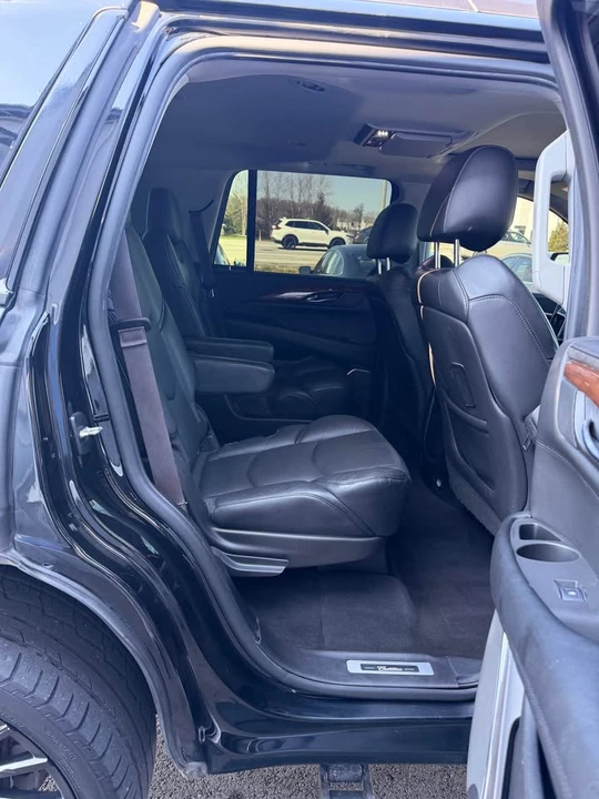 2017 Cadillac Escalade 4th Gen - Image 17 of 20