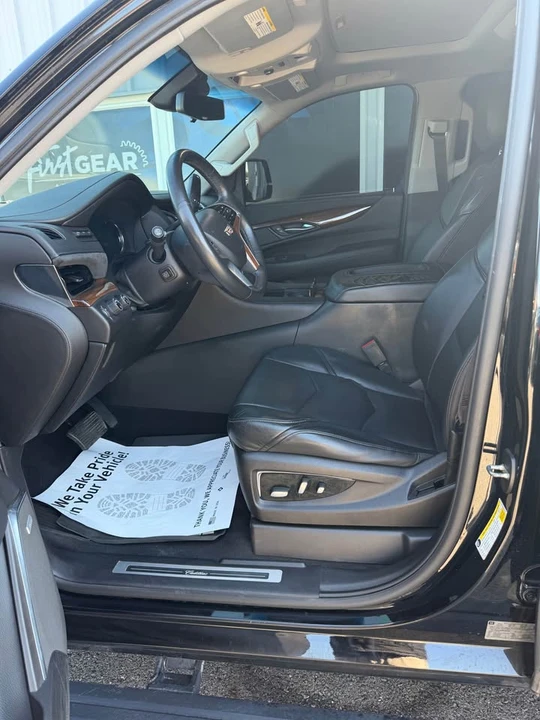 2017 Cadillac Escalade 4th Gen - Image 15 of 20
