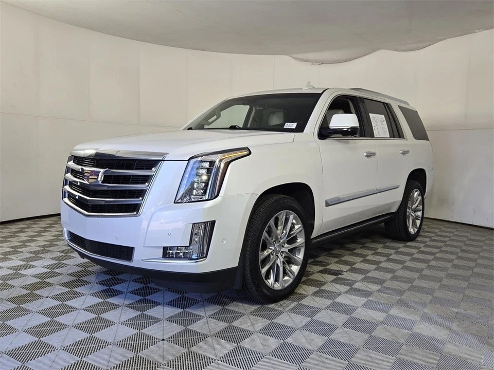 2017 Cadillac Escalade 4th Gen - Image 4 of 12
