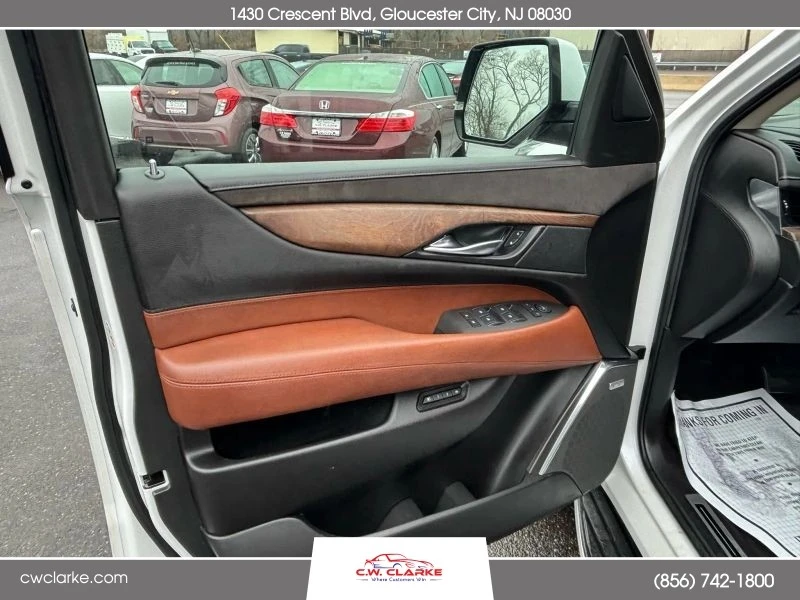 2017 Cadillac Escalade 4th Gen - Image 11 of 12
