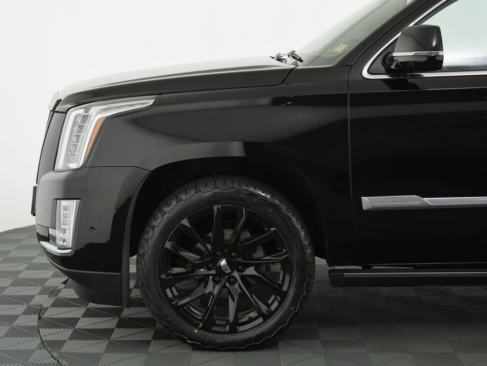 2017 Cadillac Escalade 4th Gen - Image 18 of 31