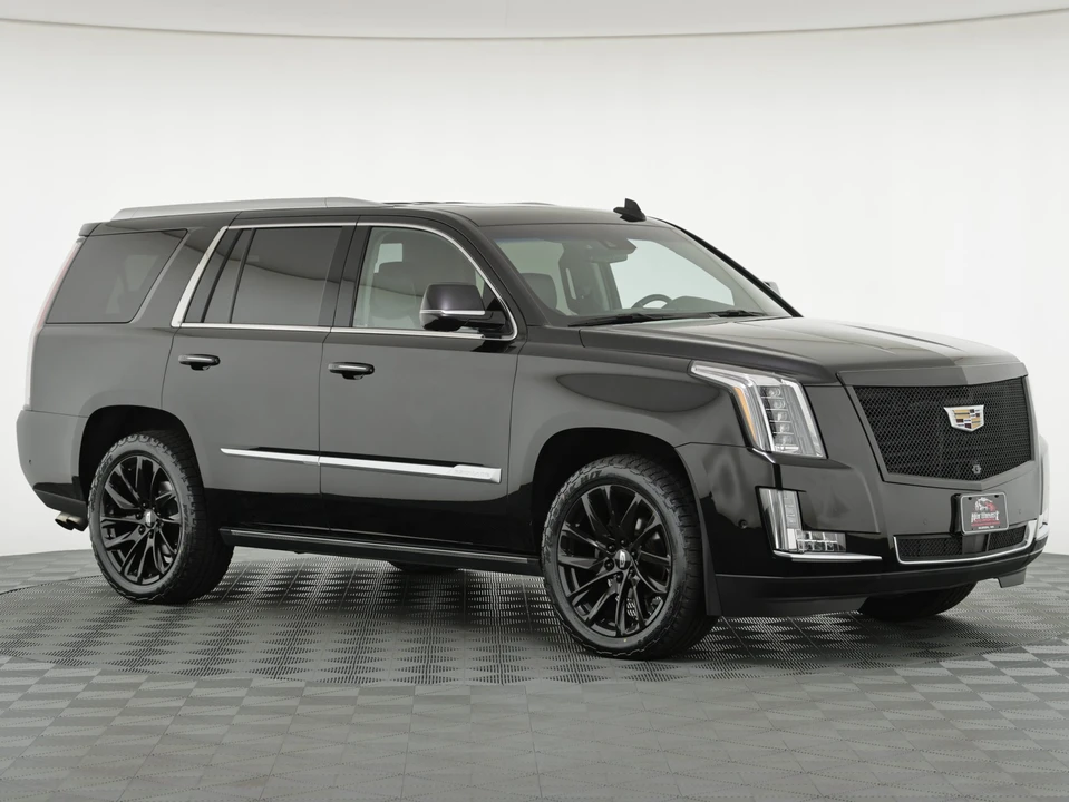2017 Cadillac Escalade 4th Gen - Image 2 of 31