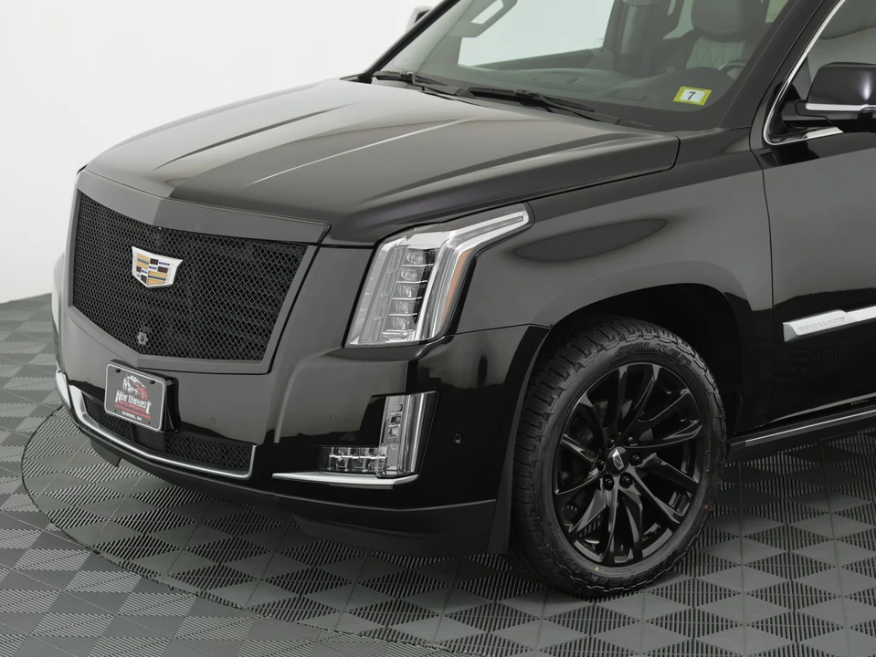 2017 Cadillac Escalade 4th Gen - Image 16 of 31