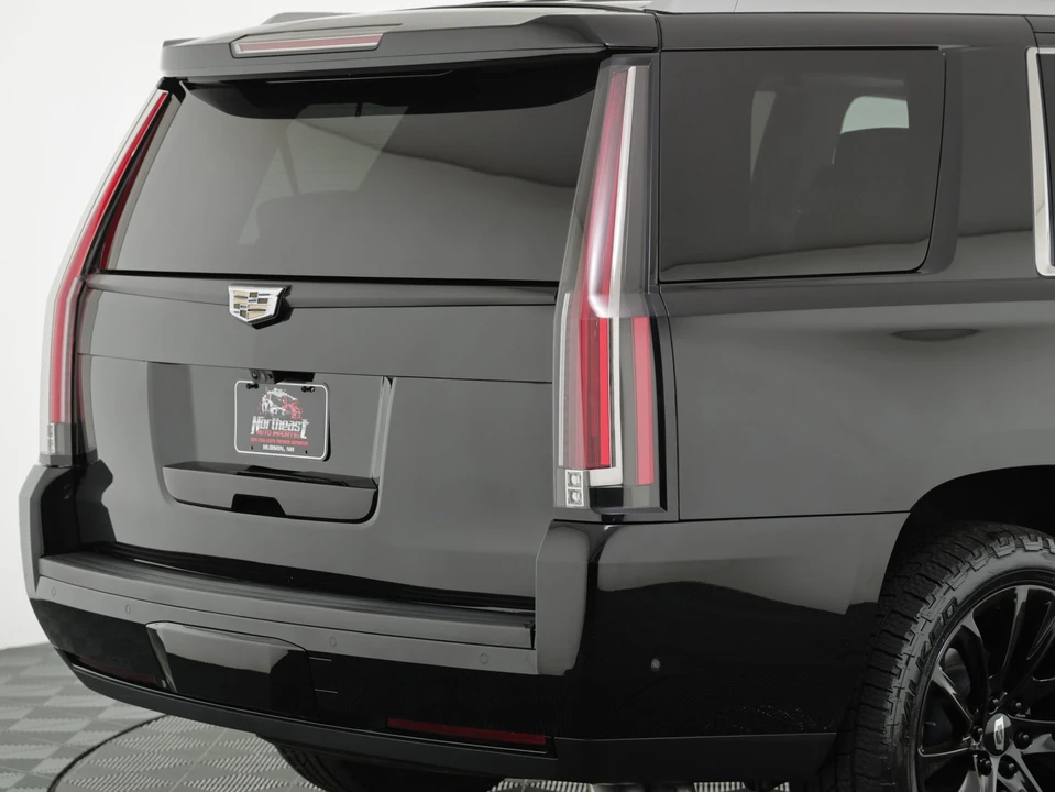 2017 Cadillac Escalade 4th Gen - Image 24 of 31