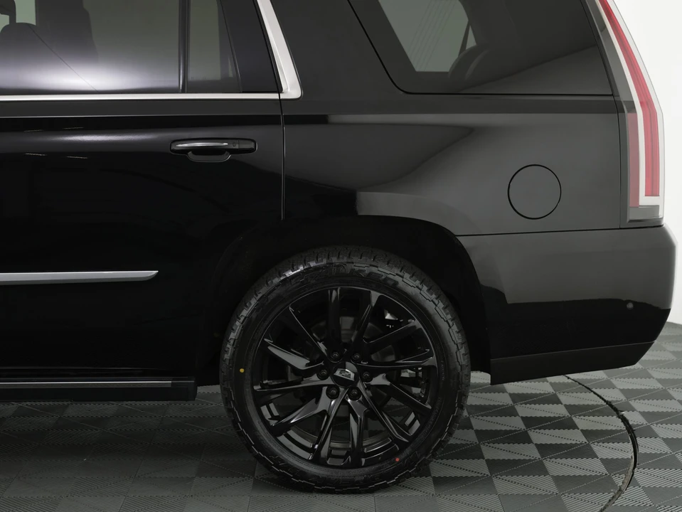 2017 Cadillac Escalade 4th Gen - Image 21 of 31