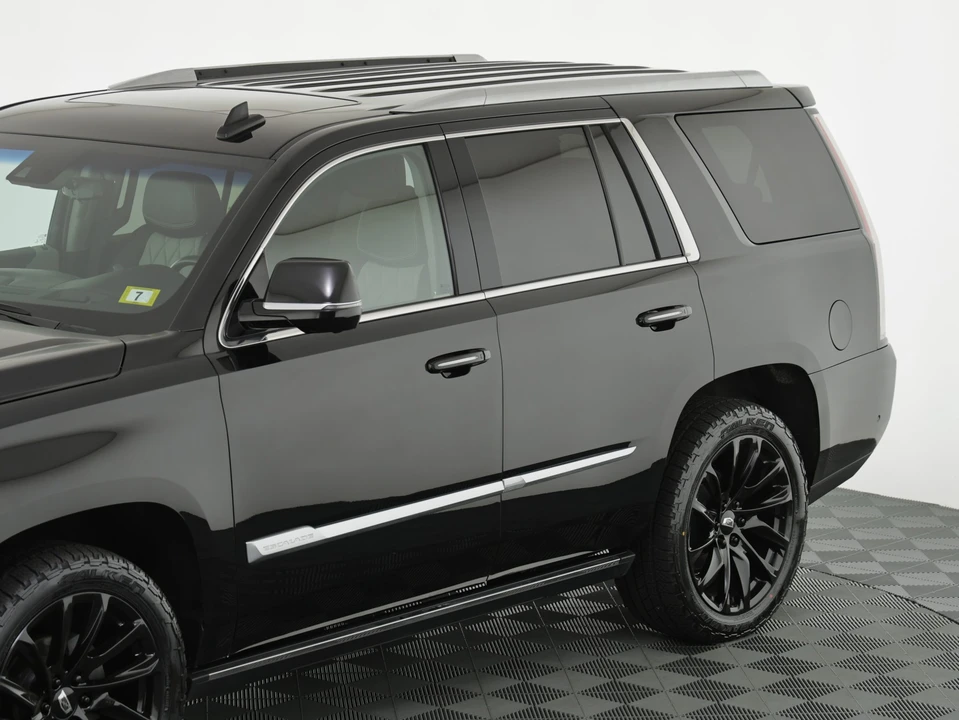 2017 Cadillac Escalade 4th Gen - Image 20 of 31