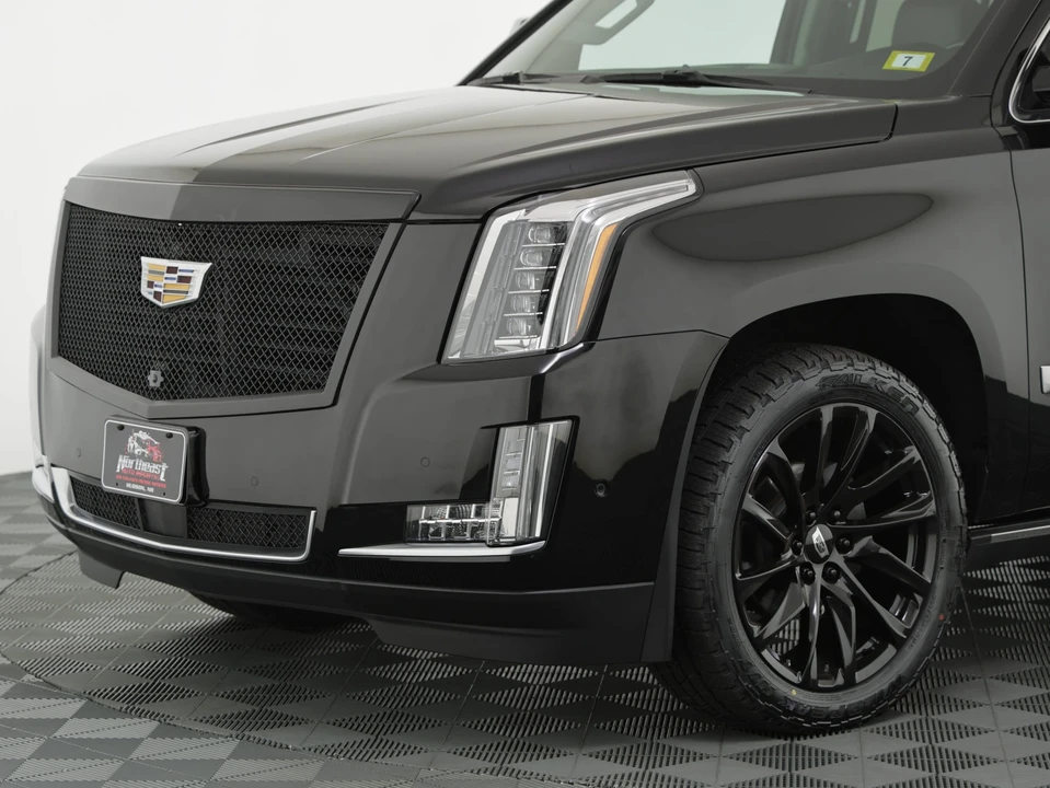 2017 Cadillac Escalade 4th Gen - Image 17 of 31