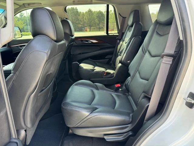 2017 Cadillac Escalade 4th Gen - Image 18 of 21