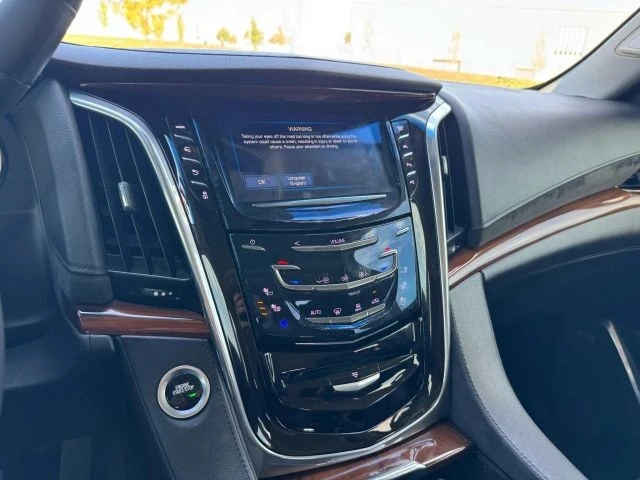 2017 Cadillac Escalade 4th Gen - Image 21 of 21