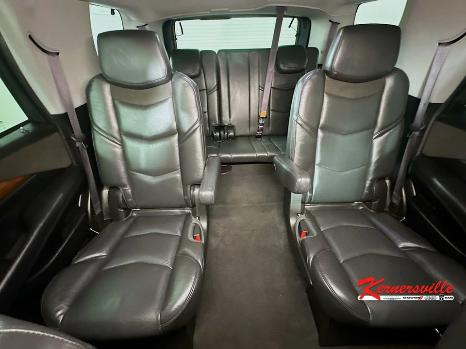2017 Cadillac Escalade 4th Gen - Image 13 of 21