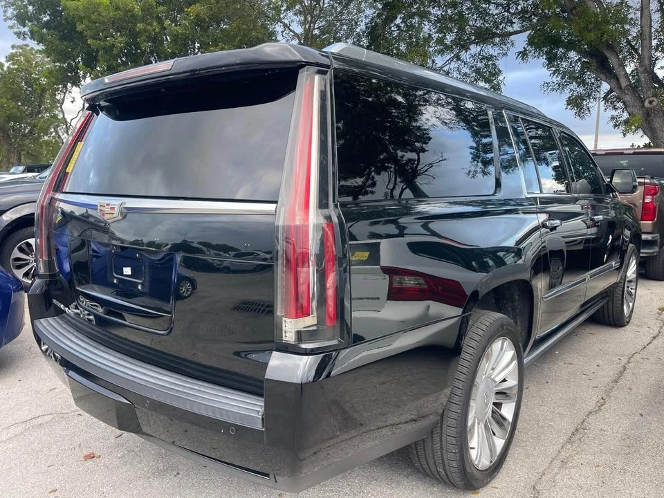 2017 Cadillac Escalade 4th Gen - Image 4 of 20