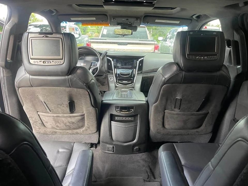 2017 Cadillac Escalade 4th Gen - Image 15 of 20