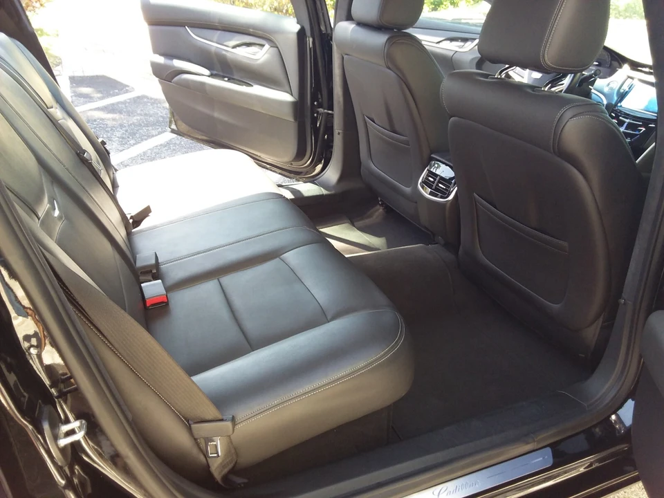 2017 Cadillac - Image 21 of 31