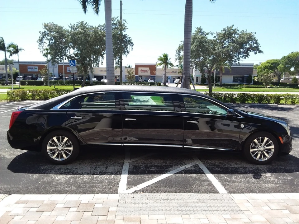 2017 Cadillac - Image 9 of 31