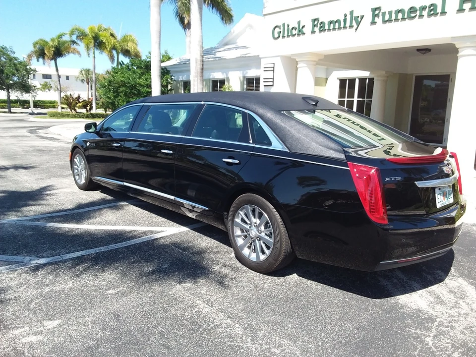 2017 Cadillac - Image 5 of 31