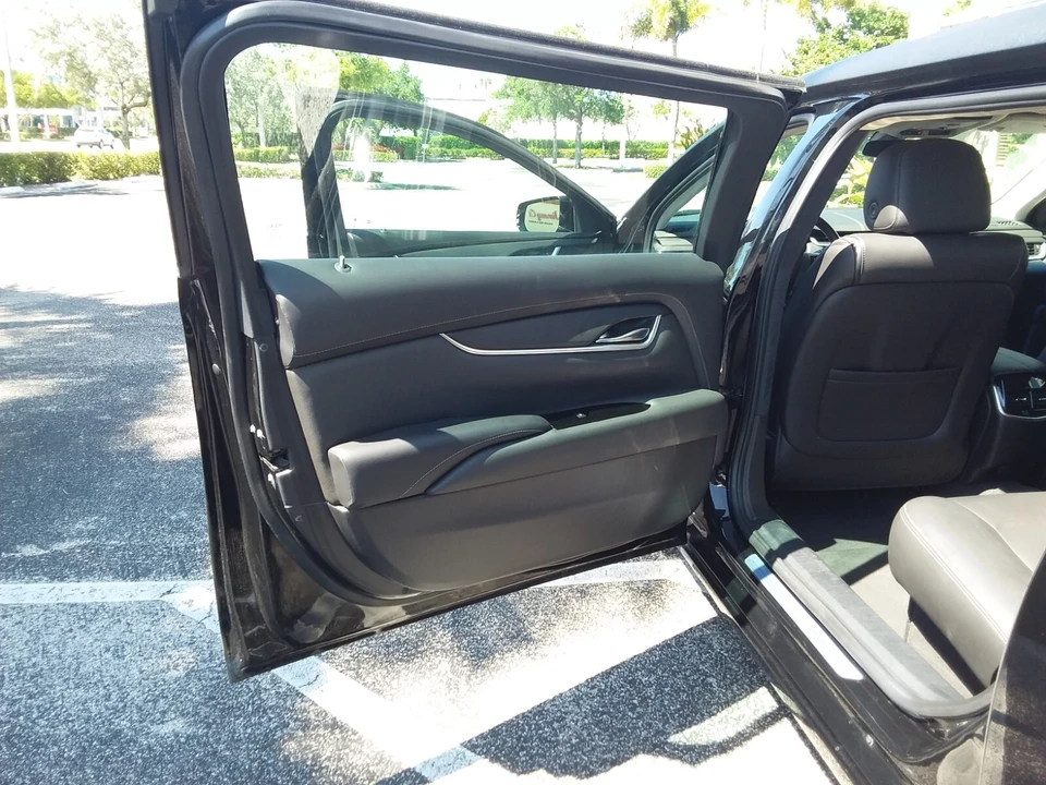 2017 Cadillac - Image 13 of 31