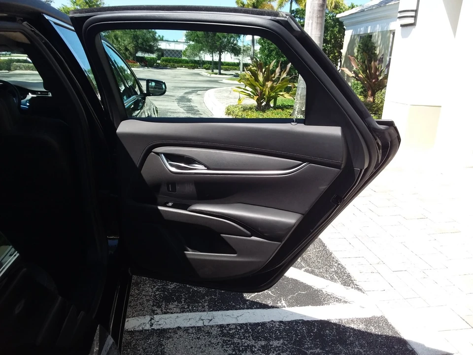 2017 Cadillac - Image 18 of 31