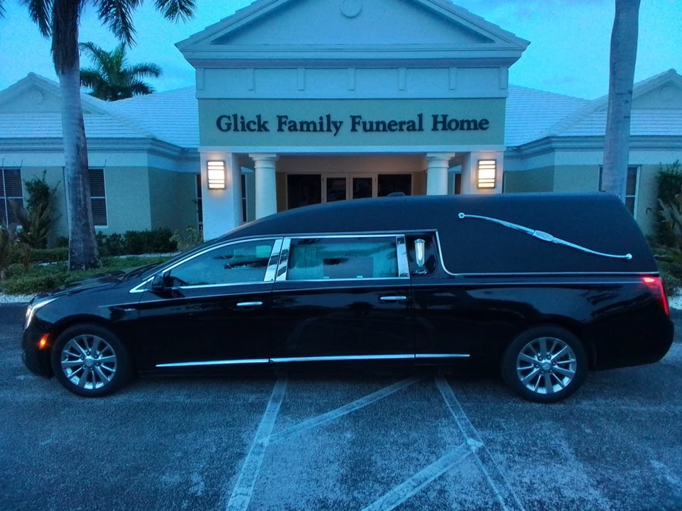 2017 Cadillac Fleetwood - Image 2 of 31