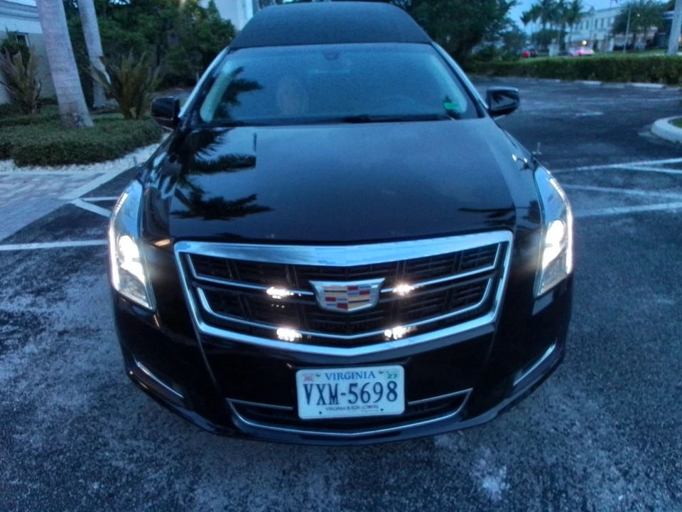 2017 Cadillac Fleetwood - Image 8 of 31