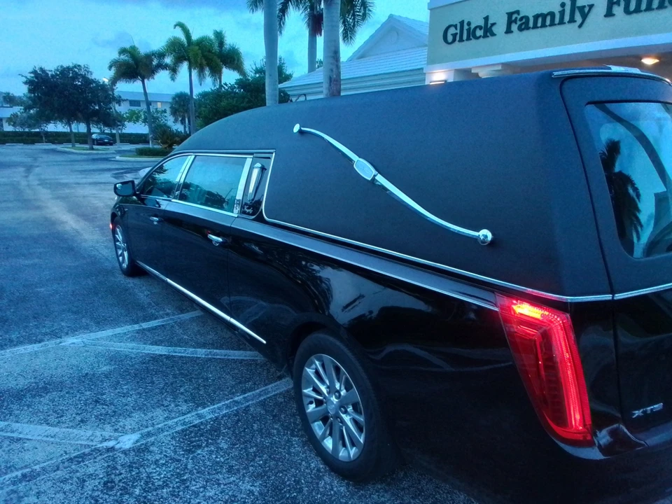 2017 Cadillac Fleetwood - Image 3 of 31