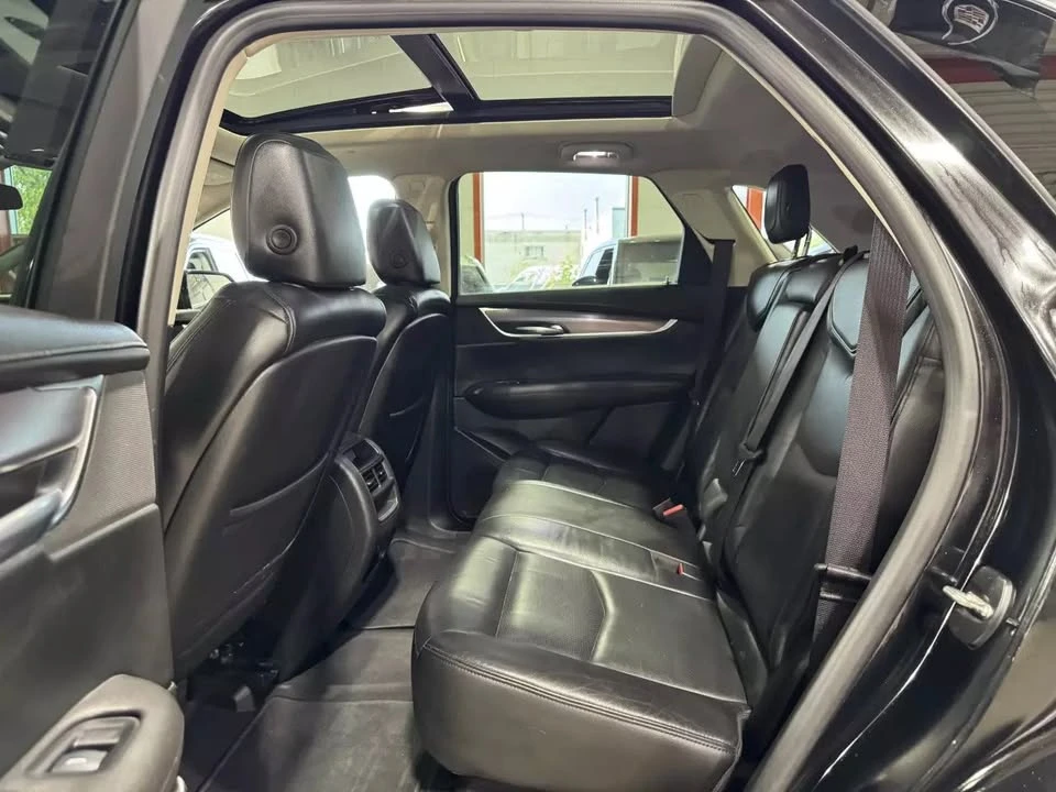 2017 Cadillac XT5 - Image 8 of 12