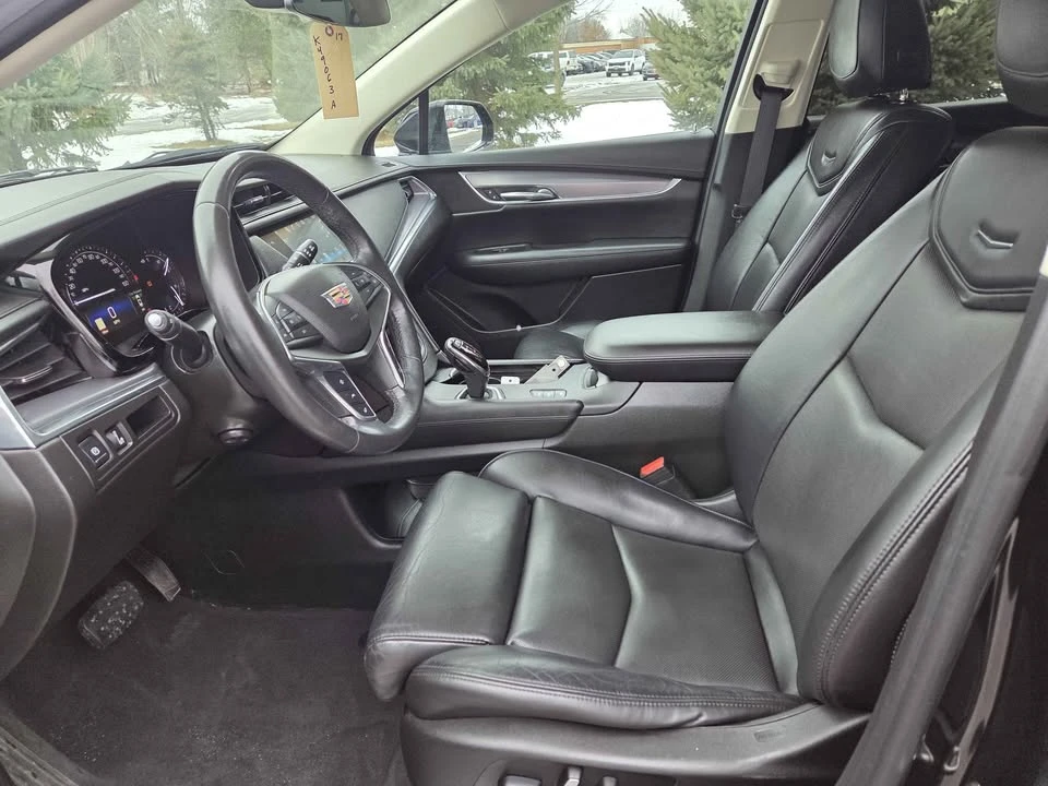 2017 Cadillac XT5 - Image 5 of 10