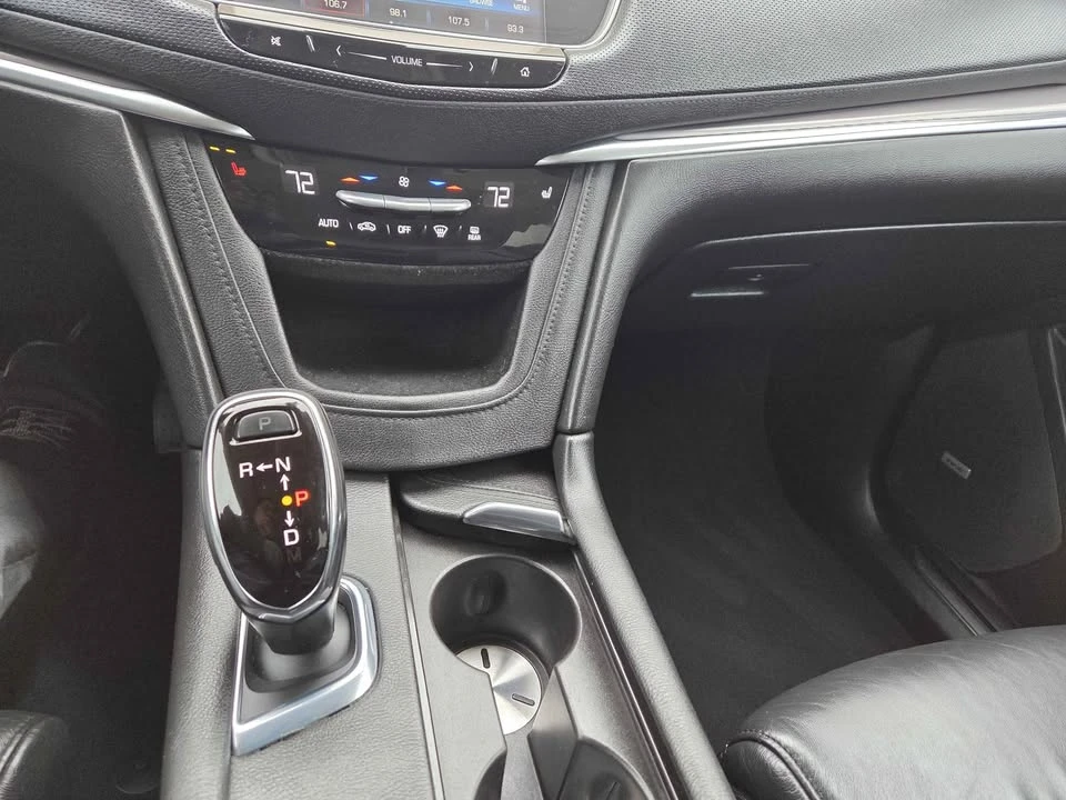 2017 Cadillac XT5 - Image 8 of 10